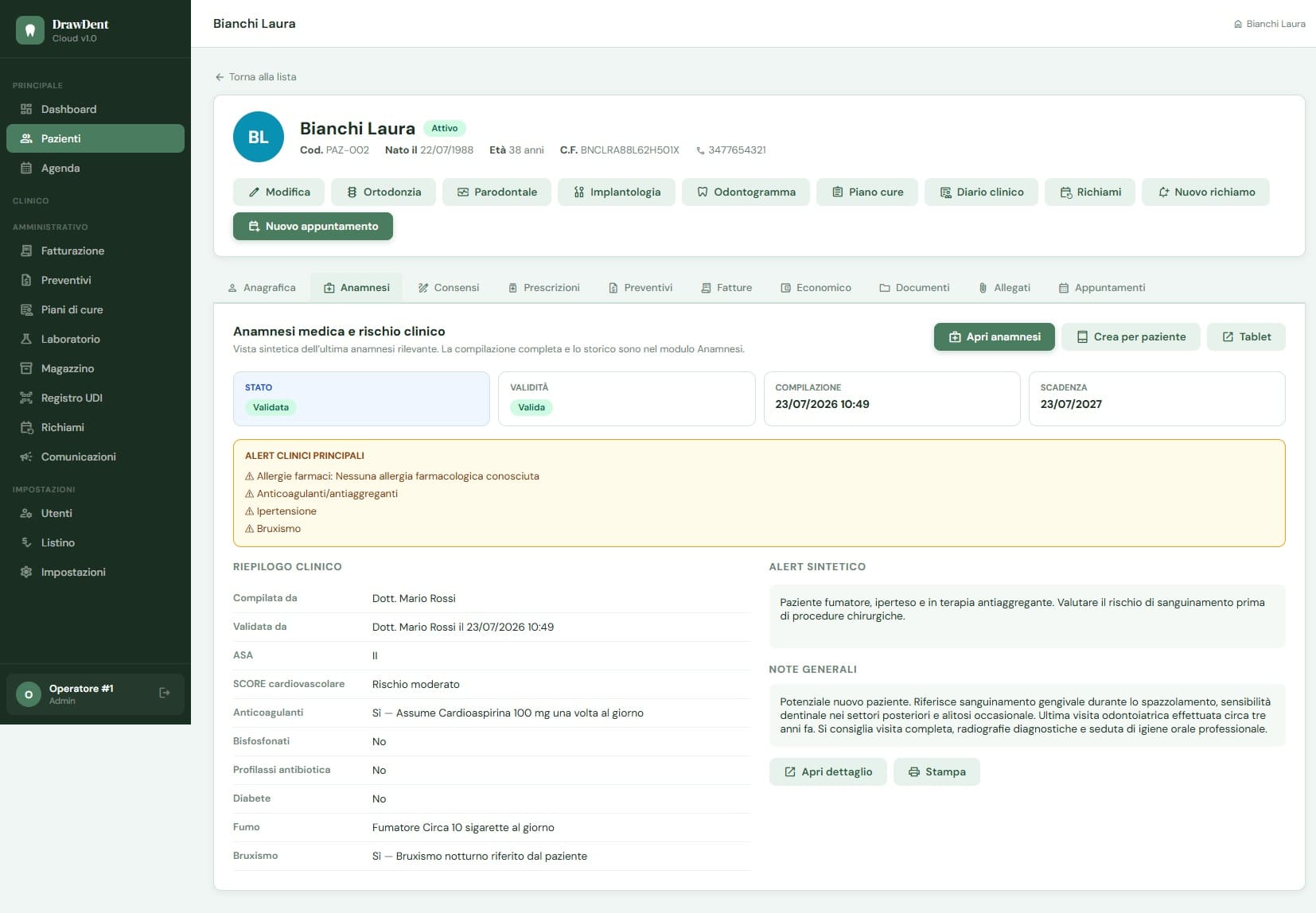 Riepilogo anamnesi medica di DrawDent Cloud con stato della scheda, validità e avvisi sul rischio clinico