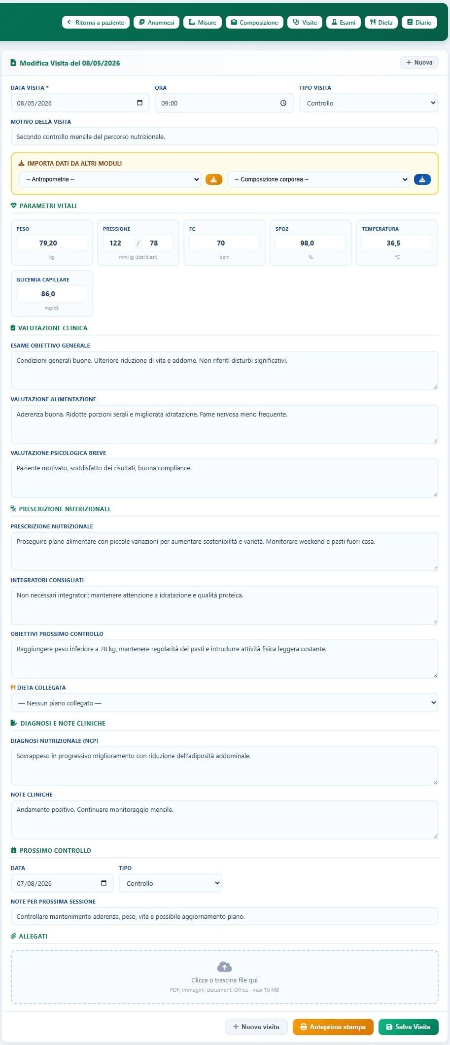 Modulo visite cliniche di X-Nutrition Cloud con storico visite, parametri vitali, prescrizione nutrizionale, allegati e stampa PDF
